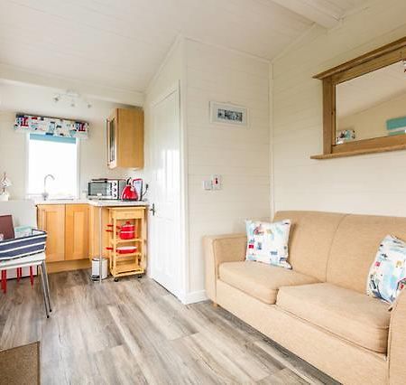 Seal Cabin Villa Strangford Szoba fotó
